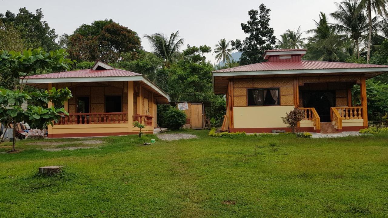 Paco'S Garden Home Stay Мамбахао Экстерьер фото