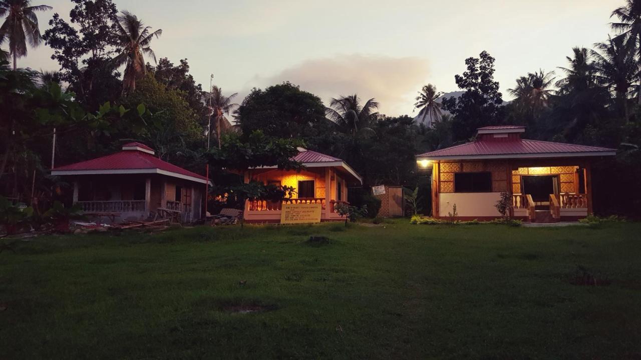 Paco'S Garden Home Stay Мамбахао Экстерьер фото